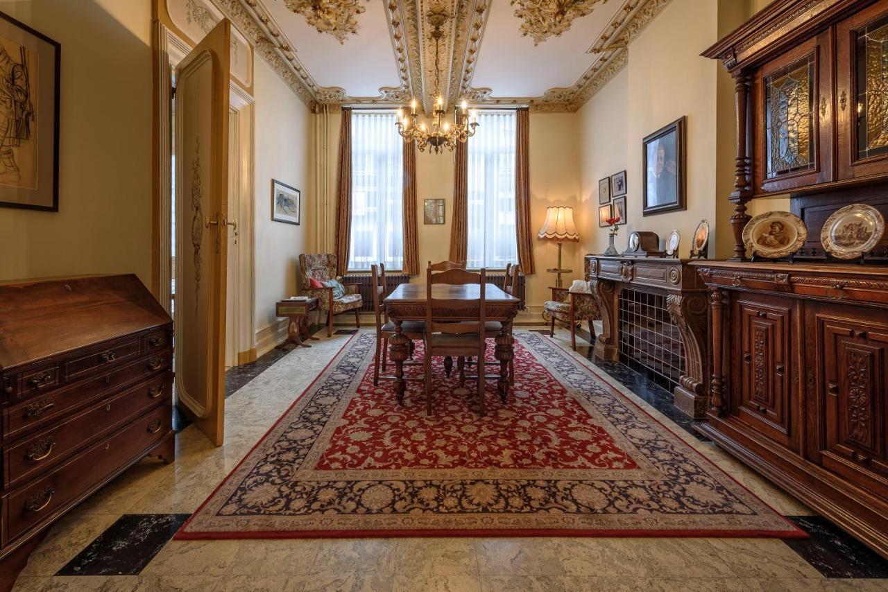 فندق Talbot House بوبرينغي المظهر الخارجي الصورة